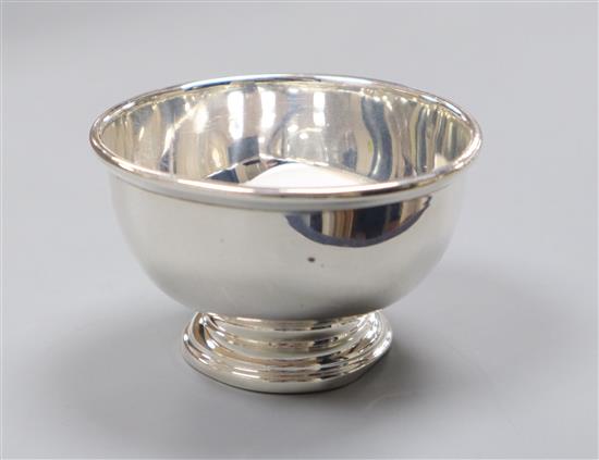 A George V small silver bowl, Walker & Hall, Birmingham, 1928, diameter 74mm.